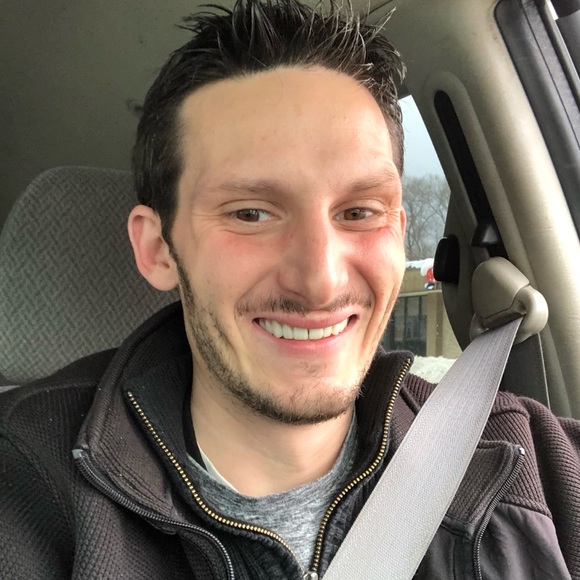 Meet your Posher, Lee - Picture 3 of 6